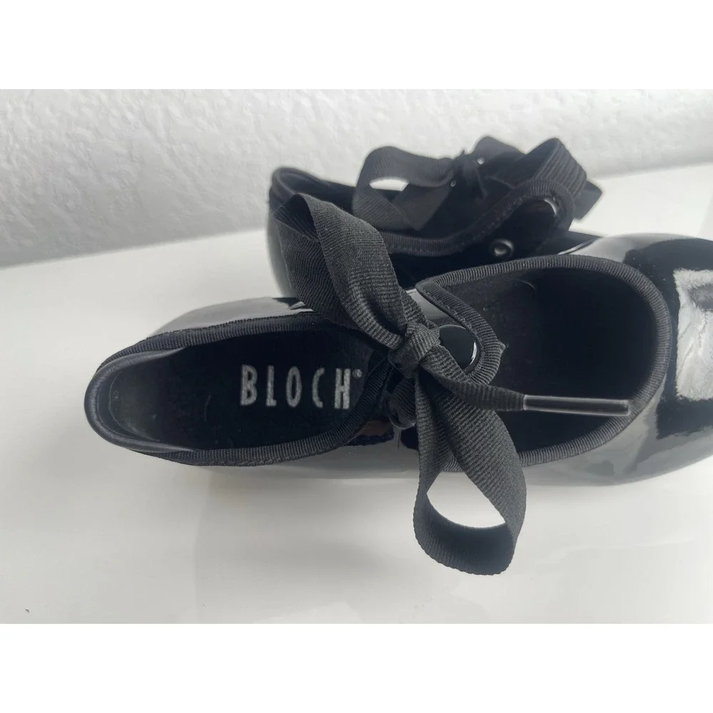 Bloch patent leather